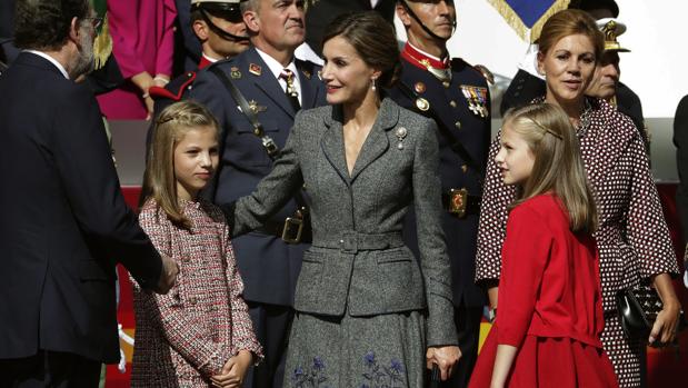 La Reina, acierto y elegancia en el Día de la Hispanidad