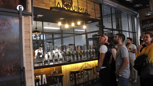 Nace Alquimia Beer Company, otro modo de tomar cerveza en Toledo