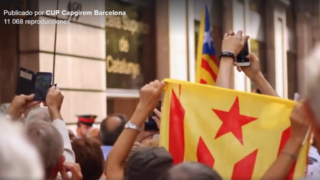 Vídeo de la CUP con música y letra de Pau Alabajos, el cantautor invitado a colegios valencianos para el 9 d'Octubre