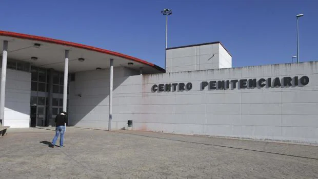 El centro penitenciario de Villahierro, en Mansilla de las Mulas (León), en una imagen de archivo