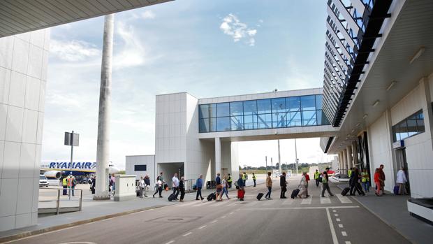 El Consell capitaliza la deuda del aeropuerto de Castellón por 150 millones