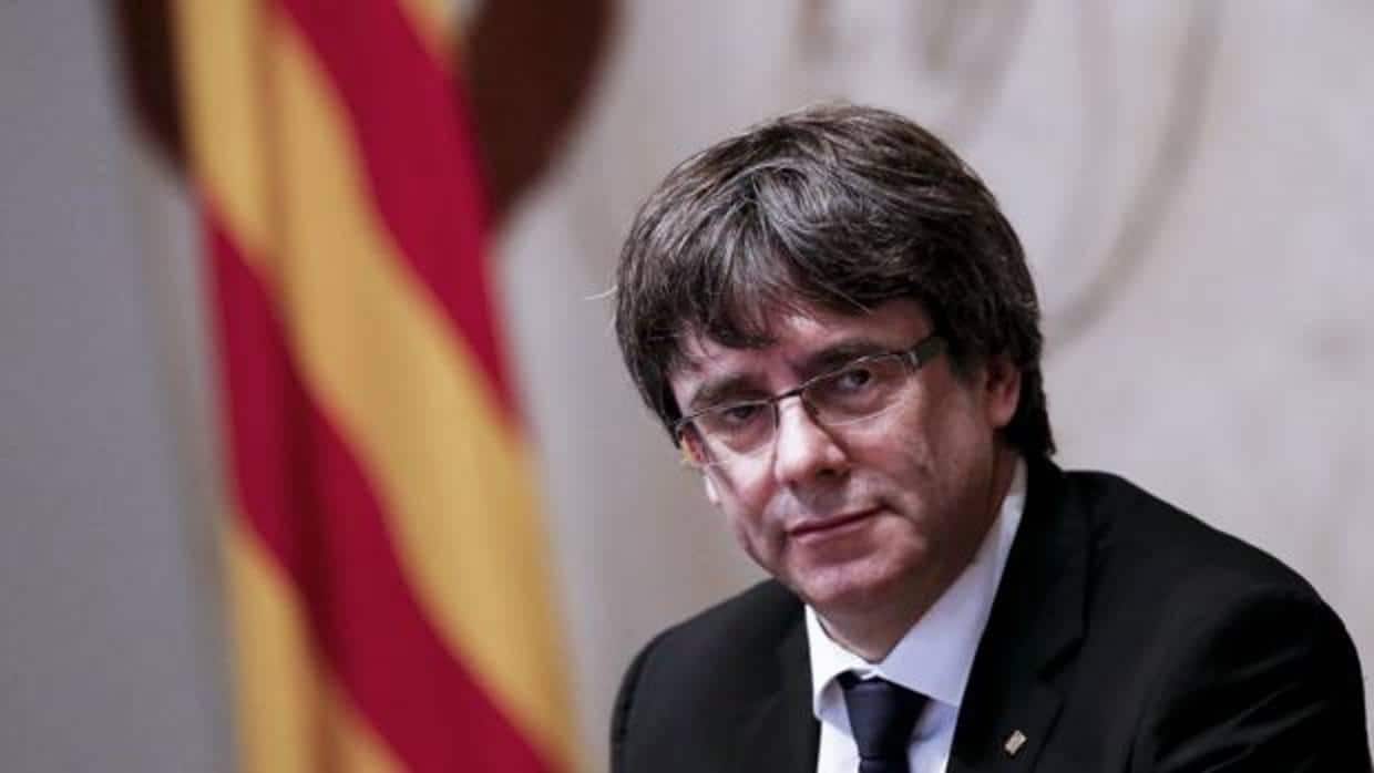 Puigdemont hará una declaración a las 21 horas