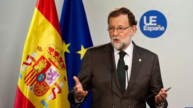 Rajoy justifica la intervención del autogobierno catalán por la «situación límite»