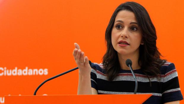 Ciudadanos pide a PSC y PP un pacto previo para apoyar a la lista más votada el 21-D