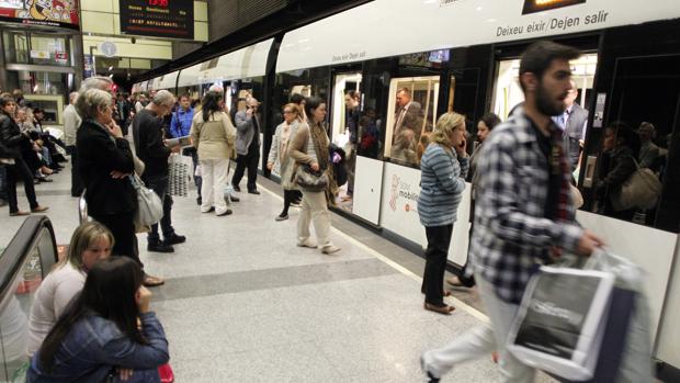 Los sindicatos convocan 23 días más de huelga en el Metro de Valencia en noviembre, diciembre y enero