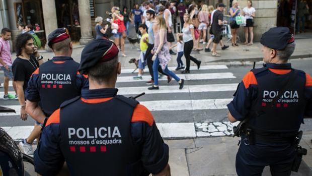 El plan secesionista no descartó convertir los Mossos en el ejército de Cataluña