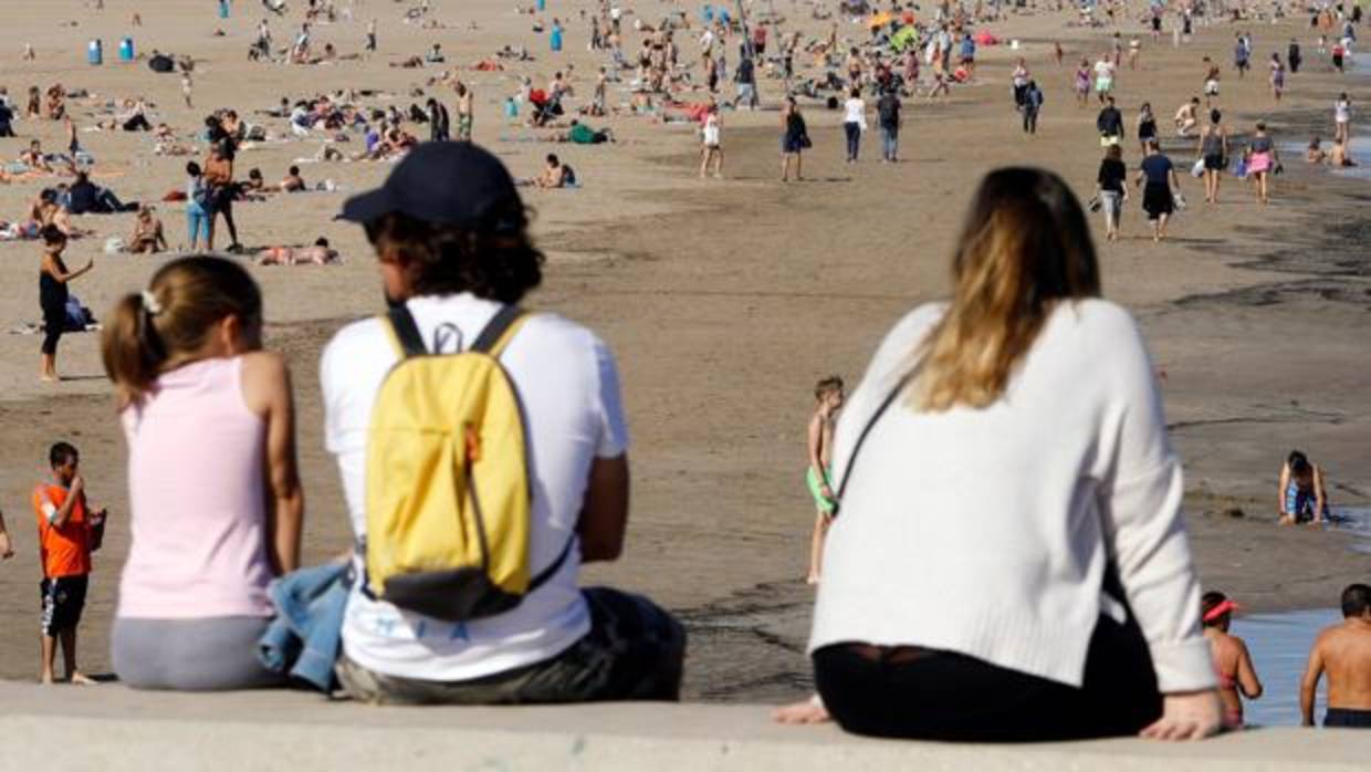 Imagen tomada este miércoles en la playa de Las Arenas de Valencia