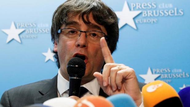 Puigdemont anuncia la creación de una «estructura estable» para «coordinar las acciones del Govern»