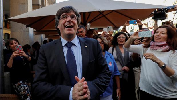 Anna Gabriel, Benet Salellas (CUP), Marta Pascal y Artur Mas visitan a Puigdemont en Bruselas