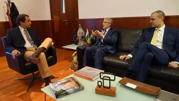 El embajador de España en Mauritania destaca la cooperación canaria