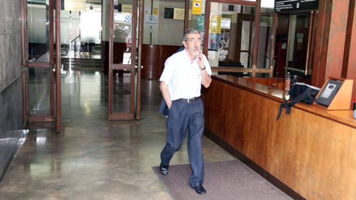 El abogado Jesús Rodríguez Recio, a la salida de los juzgados de Valladolid