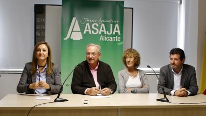 Imagen de la reunión mantenida este lunes representantes de ASAJA