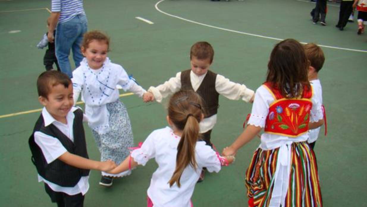 Celebración del Día de Canarias en una escuela