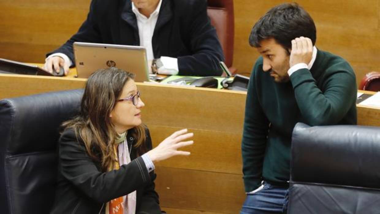 Mónica Oltra y Vicent Marzà, este miércoles en las Cortes