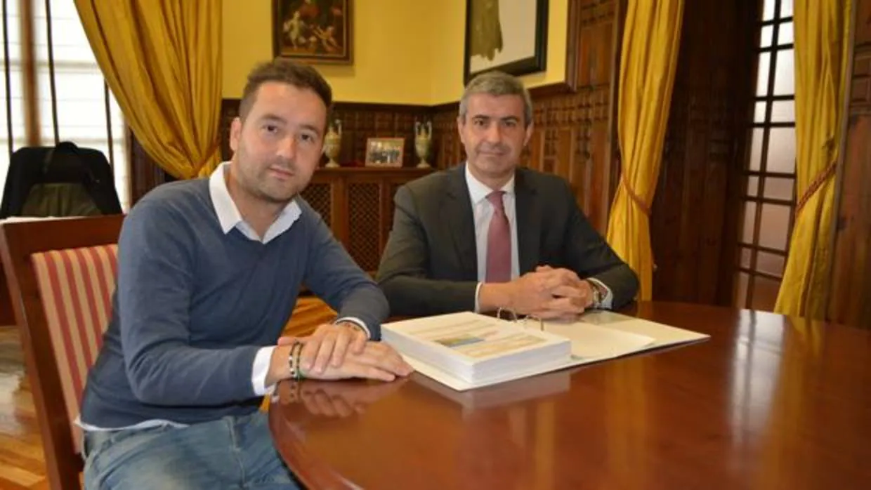 Rubén Torres ha explicado a Álvaro Gutiérrez un plan para reactivar la economía local