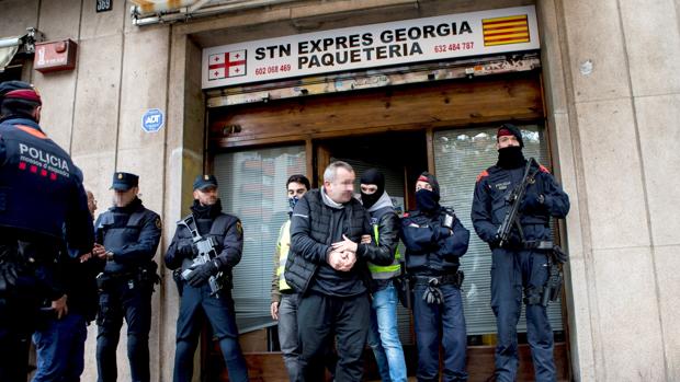 Primera gran operación conjunta de los Mossos y la Policía tras la crisis secesionista