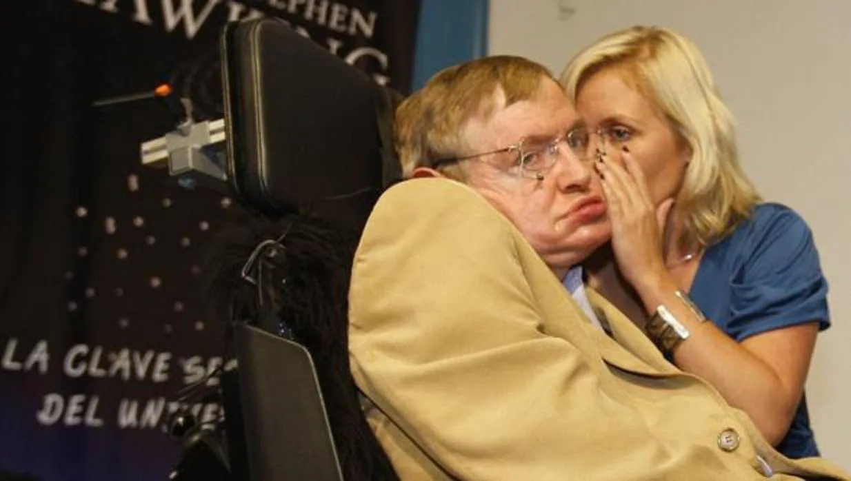 Hawking, en una visita al instituto Rosalía de Castro