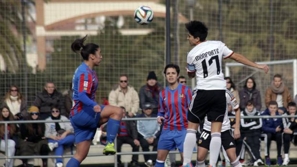 Imagen de archivo del derbi femenino Valencia - Levante
