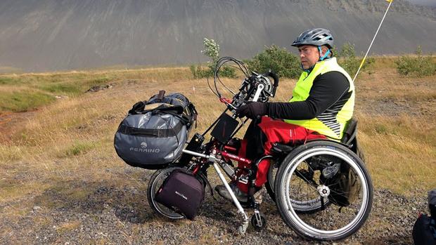 Cicloturismo de superación: una vuelta a Islandia en silla de ruedas