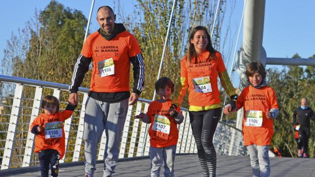 Más de 1.300 runners corren en la «manada solidaria» de Bioparc Valencia para salvar a los murciélagos