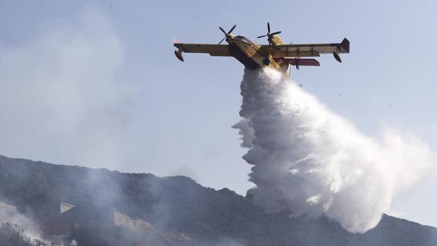 Más de 50 hectáreas calcinadas en un incendio forestal a las puertas del Pirineo aragonés