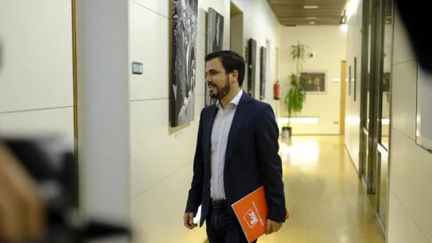 Garzón aprovecha el giro independentista de Pablo Iglesias