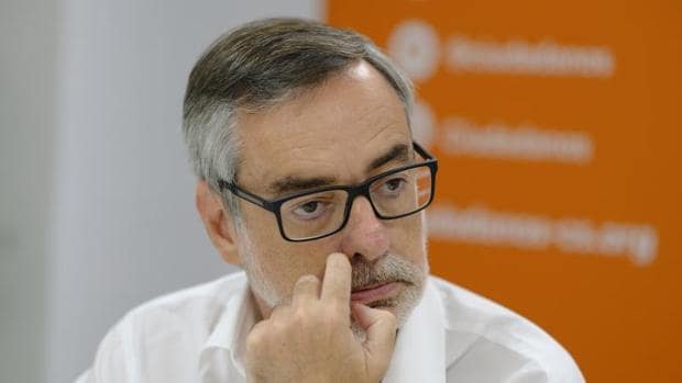 Villegas (Cs): «La reforma no puede servir para contentar a los que no quieren ser españoles»