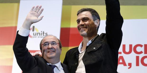 Sánchez e Iceta se ofrecen para acoger al catalanismo «huérfano»