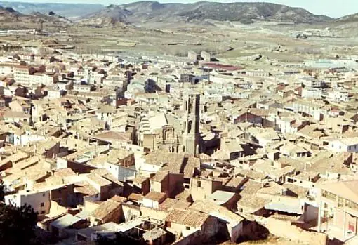 Vista de Andorra (Teruel), en la que destaca la Iglesia de Nuestra Señora de la Natividad