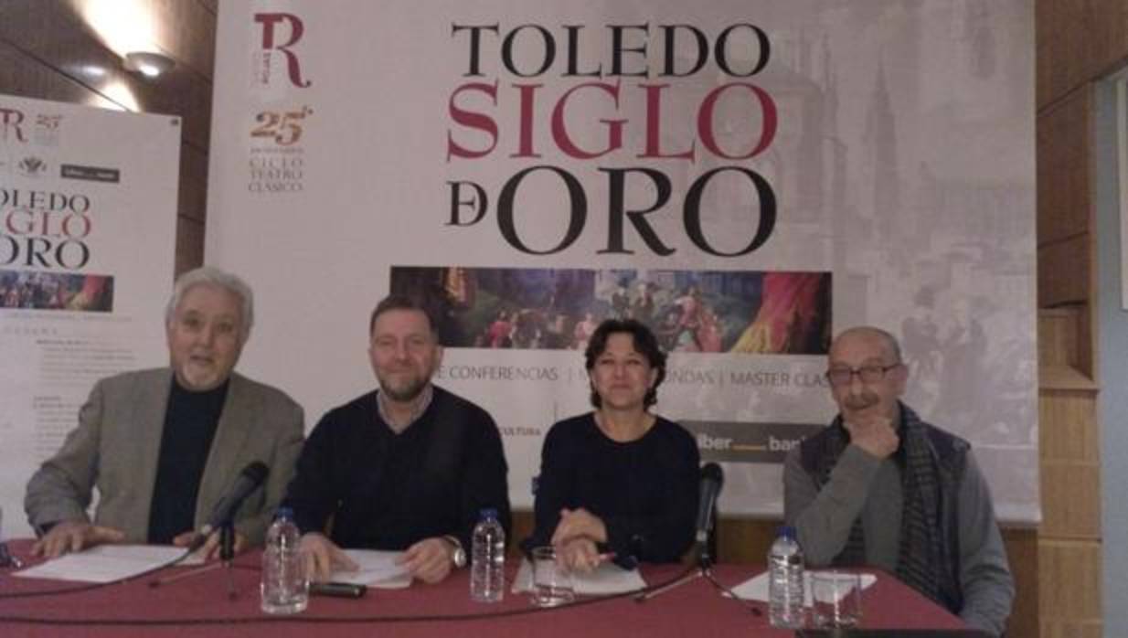 Antonio Illán, Adolfo Cano, Cristina Martínez y Víctor Moratilla, durante el acto