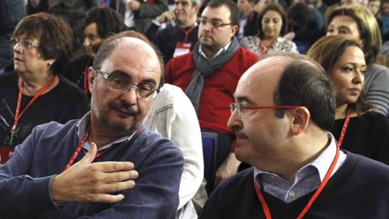 Javier Lambán junto a Miquel Iceta durante un comité federal del PSOE