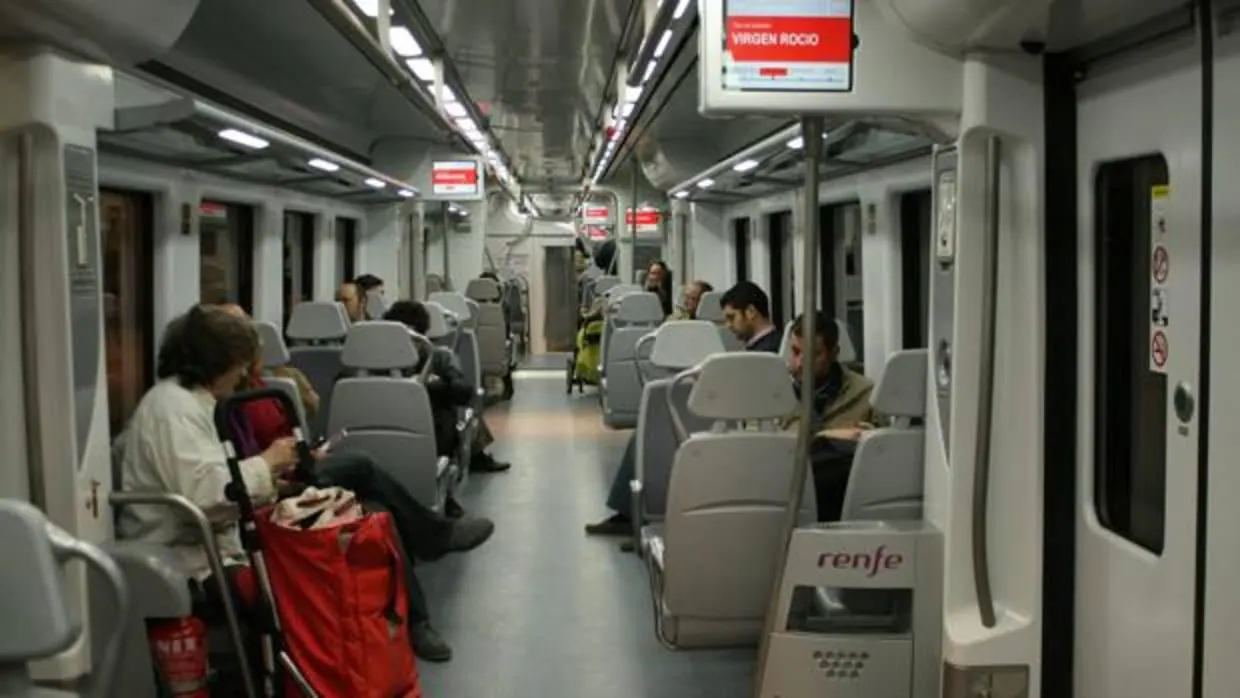 Interior de un tren de Cercanías en Madrid