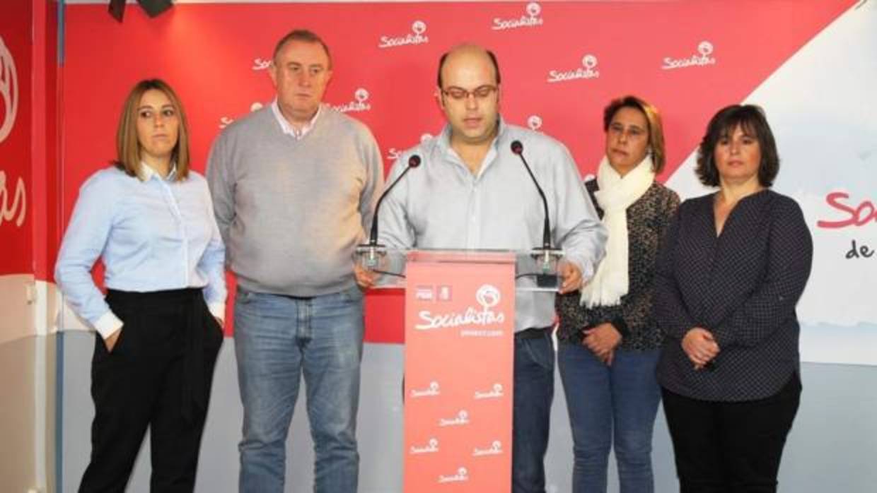 Los ediles del PSOE, en la rueda de prensa