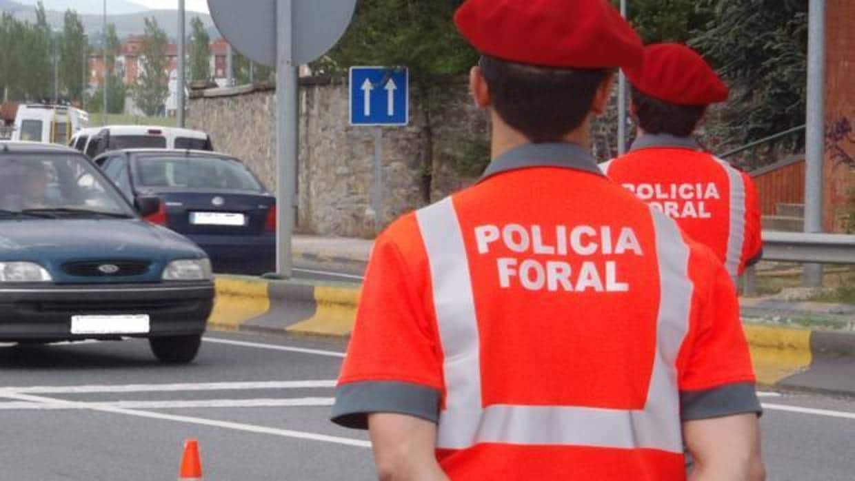 Agentes de la Policía Foral de Navarra