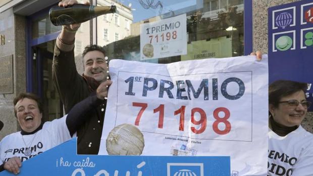 El 71.198 deja 520 millones de euros en Vilalba (Lugo), el pueblo de Fraga