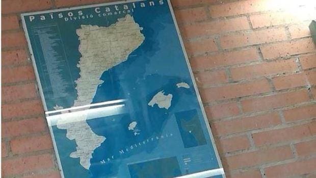 El Ayuntamiento de Benicàssim denuncia la presencia de un mapa de los «países catalanes» en un instituto