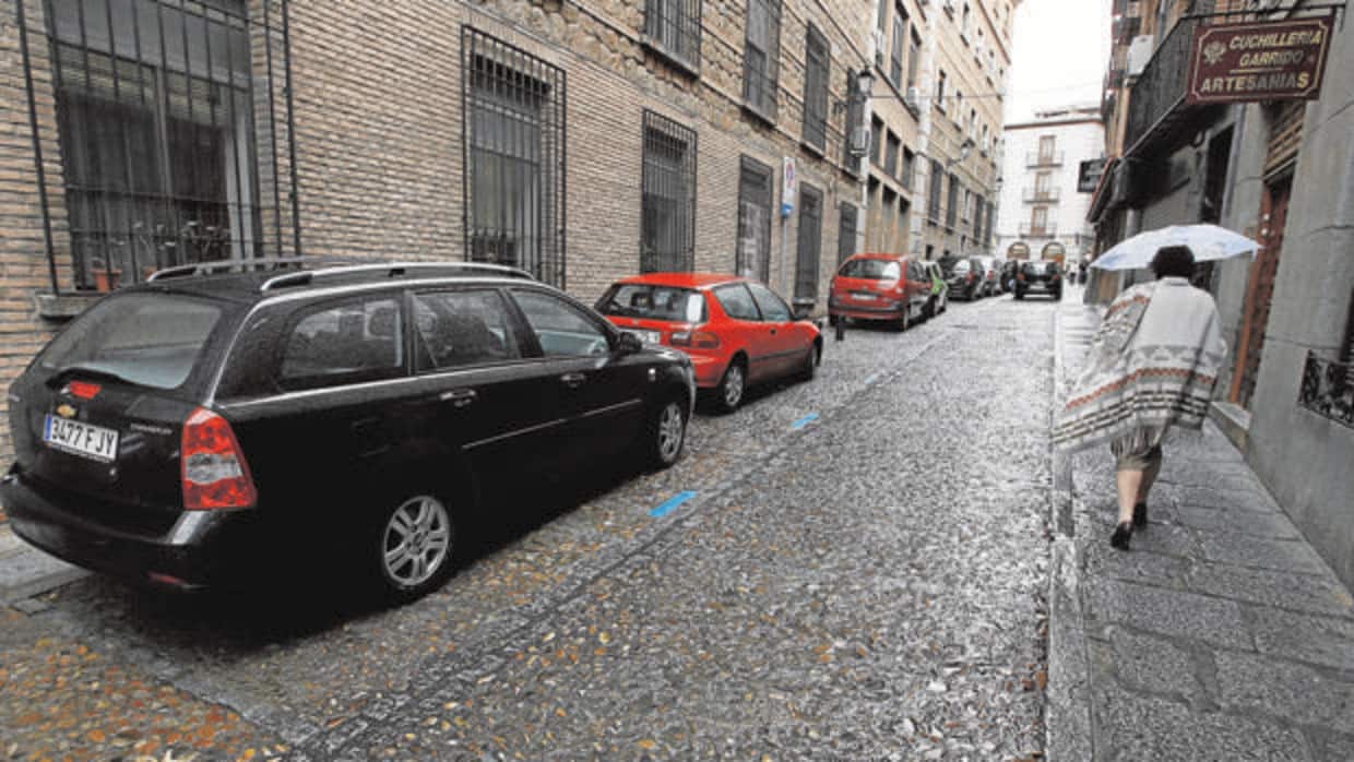 El portavoz Sabrido reconoció que es poco probable que la nueva empresa baje los precios por aparcar