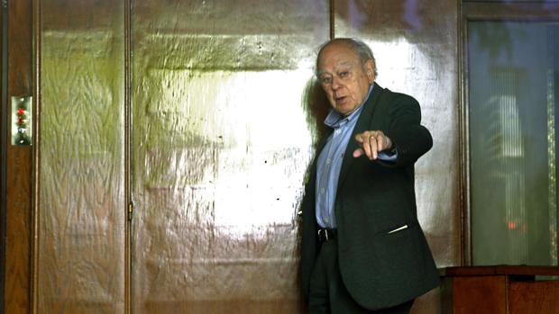 Jordi Pujol evoluciona favorablemente de la neumonía que le mantiene hospitalizado