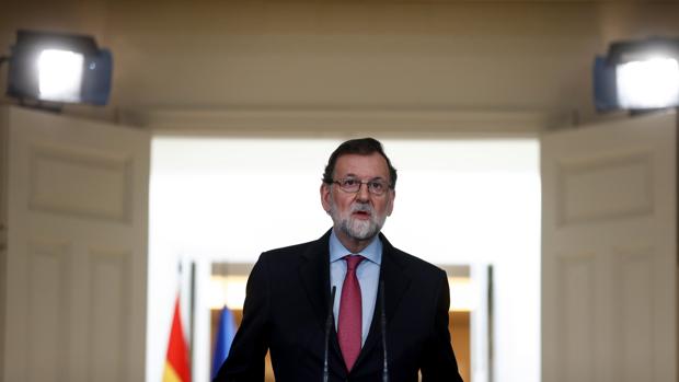 Rajoy advierte de que el desafío separatista es «la única sombra» que se cierne sobre la economía