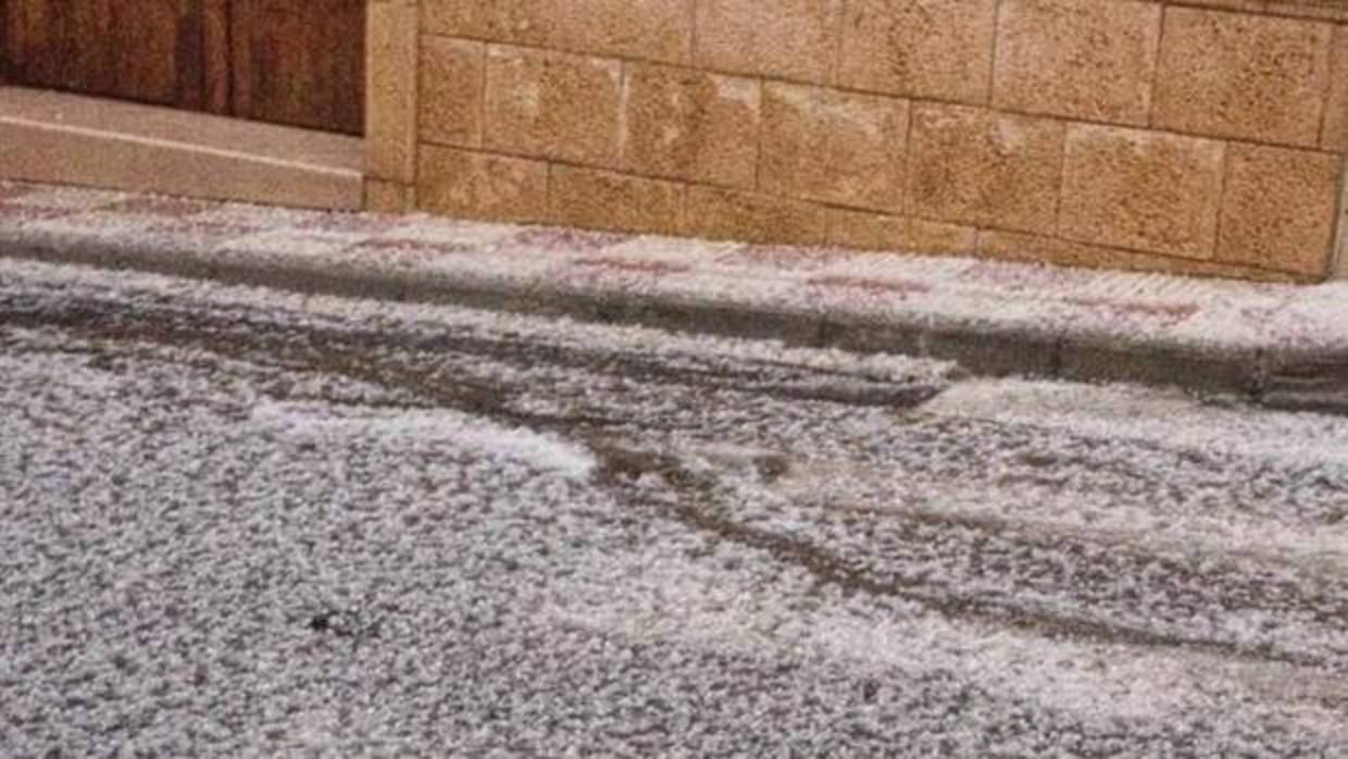 Granizada caída el sábado por la tarde en Castalla (Alicante)