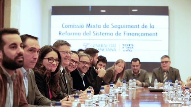 Ximo Puig pide al Gobierno los 1.500 millones de la financiación de 2016 para pagar a los proveedores