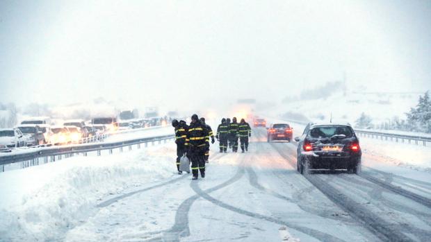 Fomento estudia sanciones a Abertis por la nevada en la AP-6