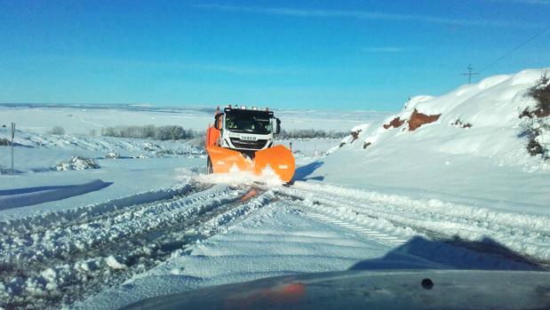 Protección civil prevé nuevas nevadas y vientos fuertes en zonas de montaña de la Comunidad