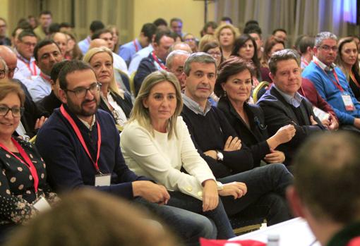 Sergio Gutiérrez, Milagros Tolón, Álvaro Gutiérrez, Carmen Calvo y Emiliano García-Page, durante el congreso