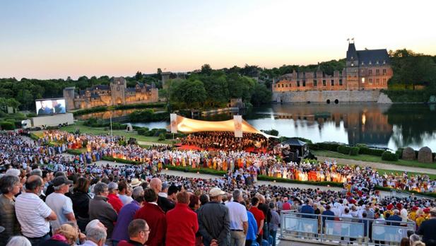 El Banco Europeo de Inversiones estudia realizar una inversión millonaria en Puy du Fou de Toledo