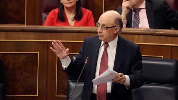 Montoro quiere tener los Presupuestos como tarde en abril