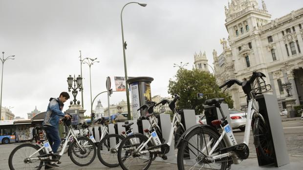 La EMT encargó una auditoría «a dedo» para justificar la compra de Bicimad