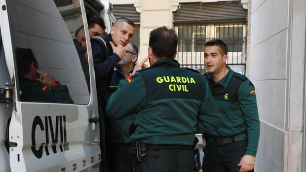 Trece años de cárcel por matar a un hombre para robarle después de que este le acogiera en su casa