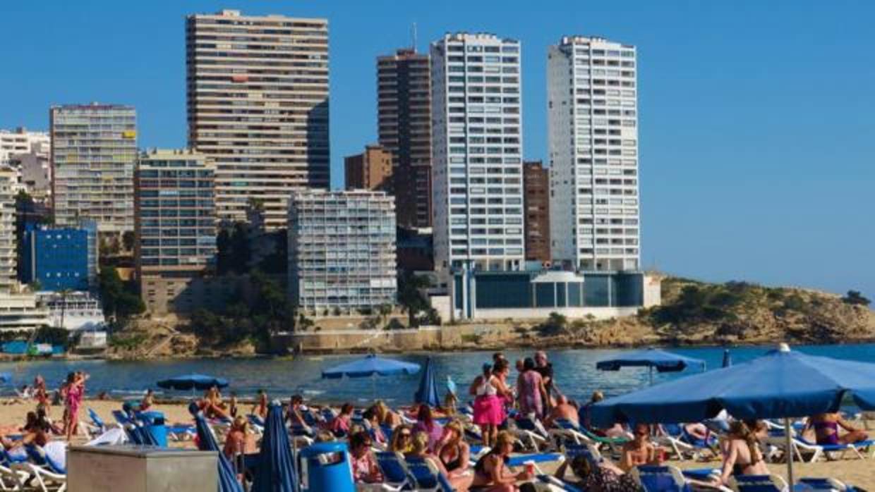 Benidorm, el destino de la Comunidad Valenciana que más visitas recibe