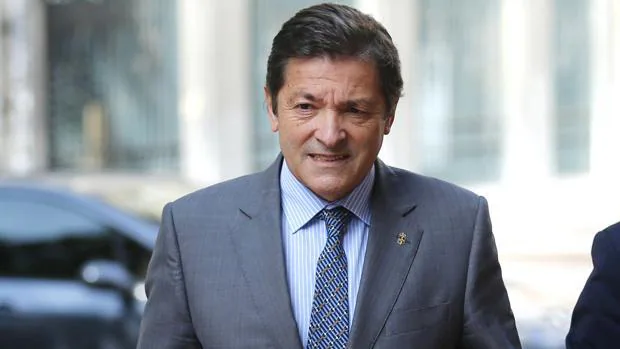 El presidente de Asturias alerta de los «riesgos» que supondría la cooficialidad del bable